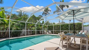 Pool - 672 Casa Palmera - 3BD Heated Pool Home-Mins2Beach (Naples)