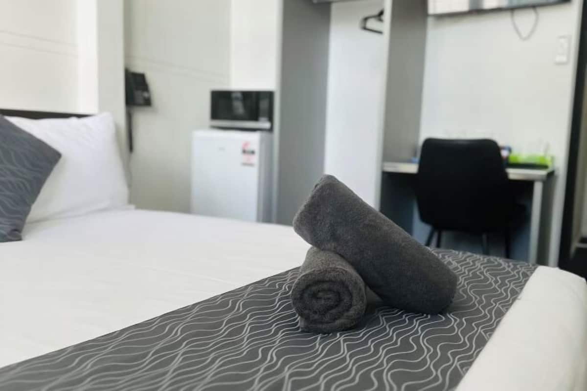 1 habitación, escritorio, insonorización y wifi gratis