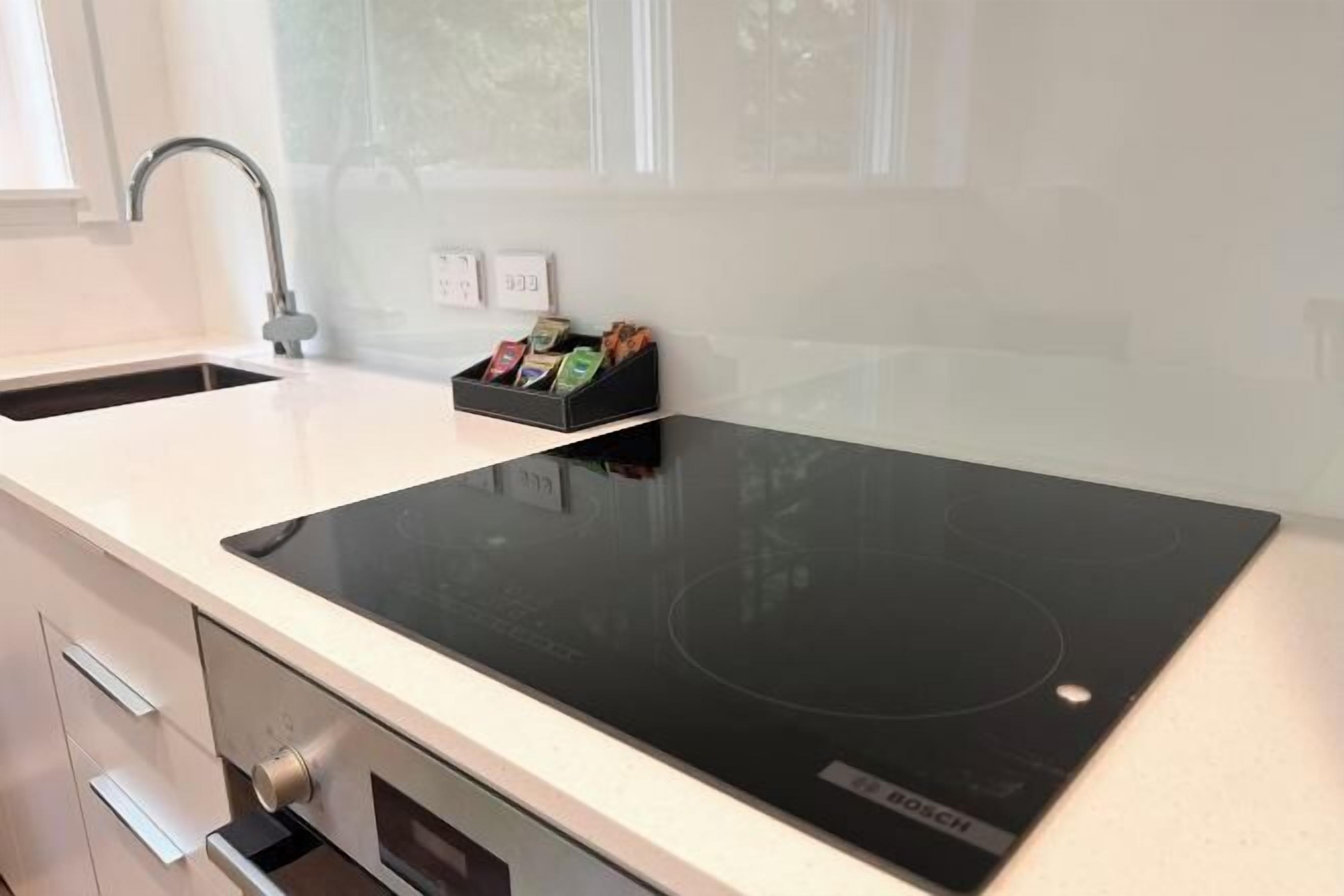 Microwave, electric kettle