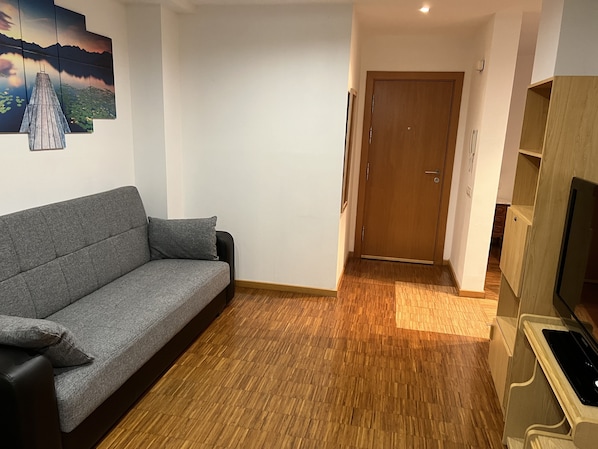 Smart TV - Central, cozy studio, close to tourist attractions and 7 km from the beach (Castelló de la Plana)