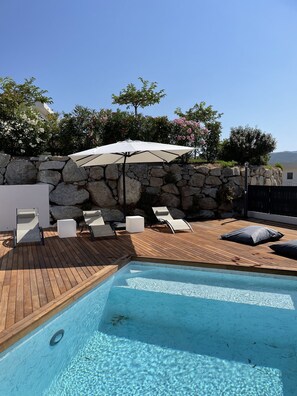 Piscine extérieure, piscine chauffée