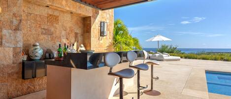 屋外プール、温水プール