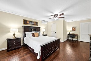 4 bedrooms, iron/ironing board, free WiFi, bed sheets