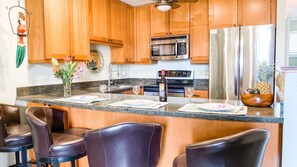 Private kitchen - Luana Kai C311 Three bedroom Partial Ocean view (Kihei)