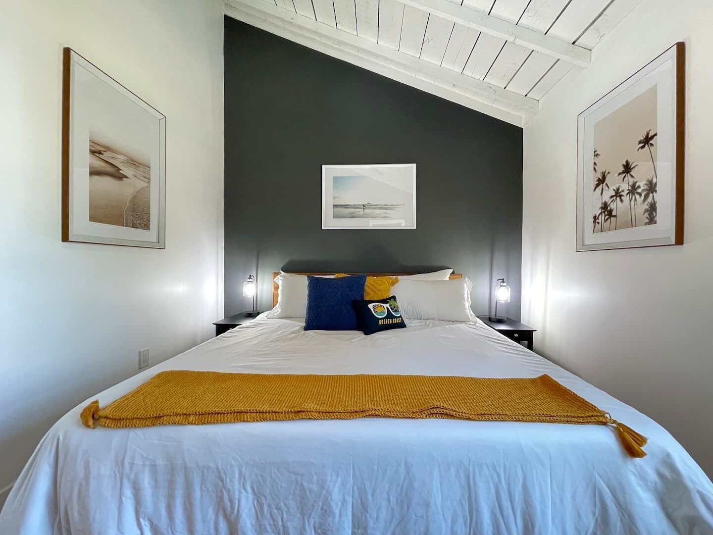 1 soverom, skrivebord, wi-fi (inkludert) og sengetøy