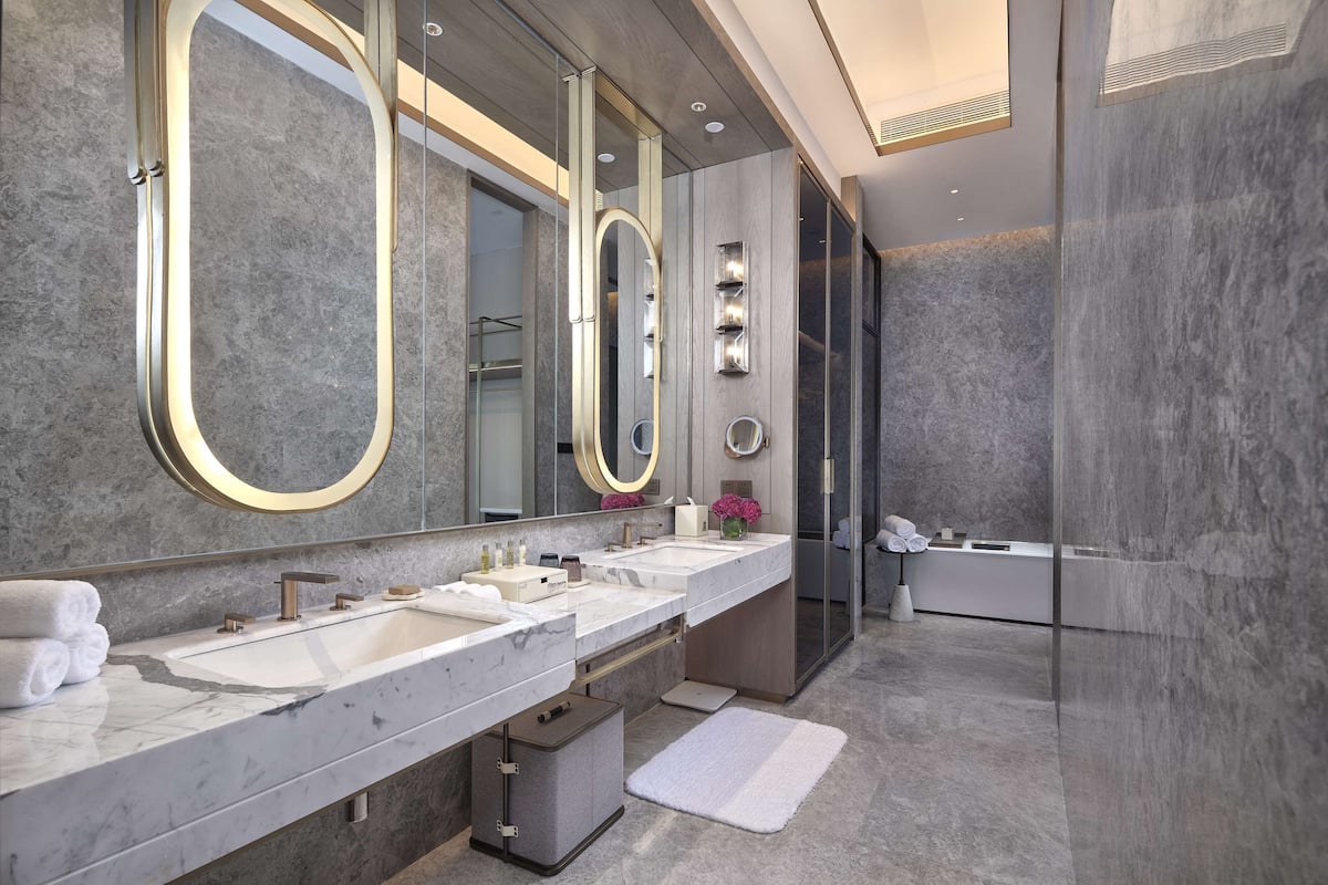 Rainfall showerhead, hair dryer, bathrobes, slippers
