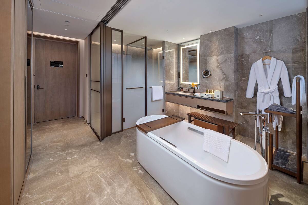 Rainfall showerhead, hair dryer, bathrobes, slippers