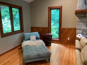 Interior - Private Family Mountain Getaway 6mi to Asheville (Fairview)