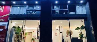 Impression Boutique Hotel (Shanghai Fengzhuang Metro Station Store)