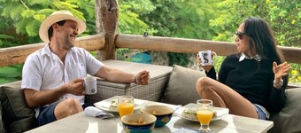 Modern apartment with 18 feet ceilings and private terrace with view to a park