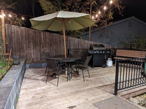 Outdoor dining