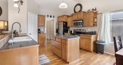 T&C Inn đŸ PET FRIENDLY âš NEW Listing 20% off