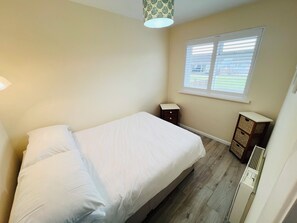 2 Schlafzimmer, Bügeleisen/Bügelbrett, WLAN, Bettwäsche