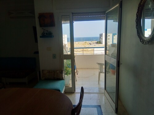 Sea view and lake view 500m from the beach
