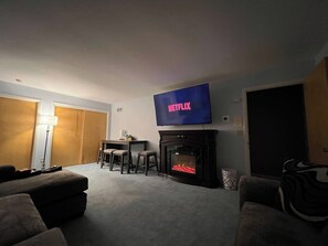 Fernseher, Kamin