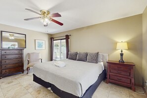 4 Schlafzimmer, Bügeleisen/Bügelbrett, Internetzugang, Bettwäsche