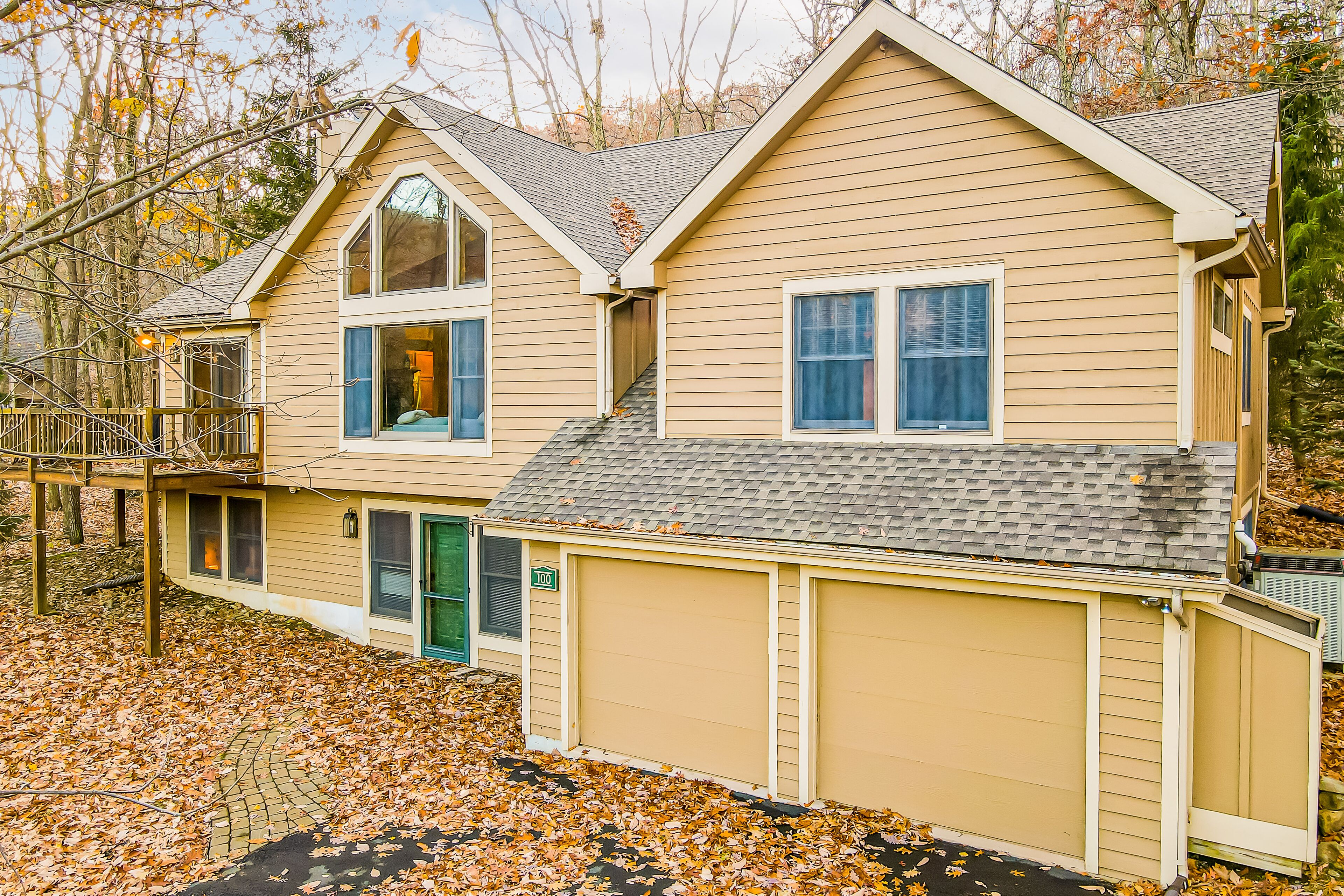Bright home with central AC, fireplace, & washer/dryer