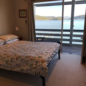 4 Schlafzimmer, Schreibtisch, Bügeleisen/Bügelbrett, kostenloses WLAN