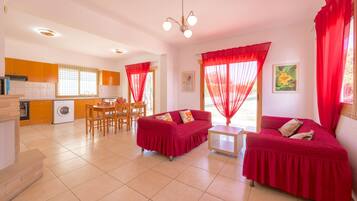 TV, DVD player, books, stereo