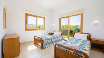 3 chambres, fer et planche Ă repasser, Wi-Fi gratuit, draps fournis