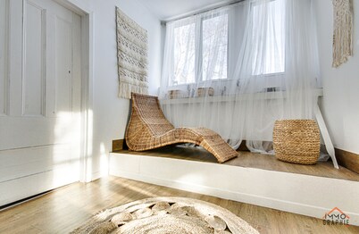 Maison Jean: at the beach on the St. Lawrence River