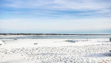 Am Strand, Liegestühle, Strandtücher