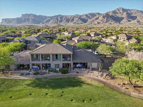 Golf & Mt VIEWS, Golfers/Hikers Paradise, Comm Htd Salt POOL & Spa, All King Beds