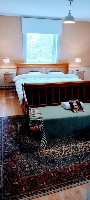 6 chambres, fer et planche à repasser, Wi-Fi, draps fournis