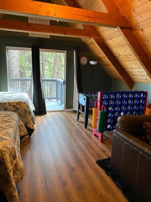 4 bedrooms, free WiFi, bed sheets