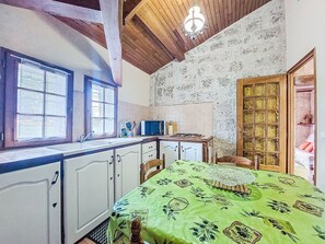 Fridge, microwave, dishwasher, toaster