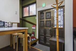 Interior - Shiki Homes | KURIKO 栗子 (Osaka)