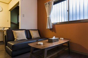 Unclassified image, 4 of 20, button