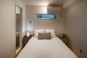 2 chambres, fer et planche à repasser, accès à Internet