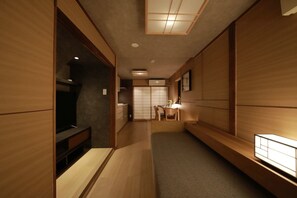 TV, Netflix, streaming services