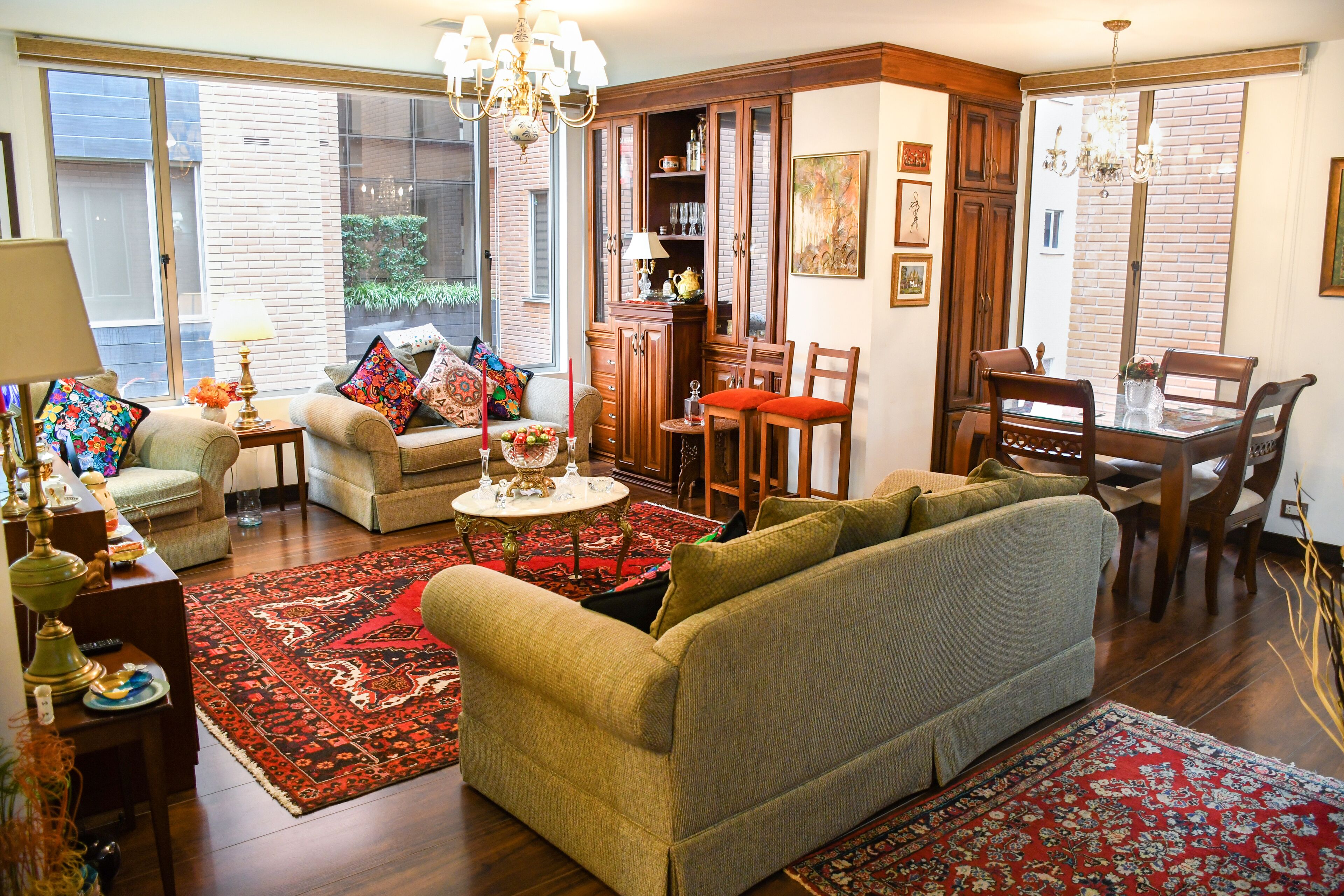 Modern Two-bedroom Apartment Furnished In A Classic Style - Cuenca, Ecuador