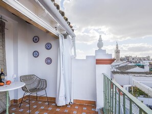 Property grounds - The Tower of Seville (Sevilla)