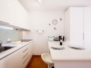 Fridge, microwave, coffee/tea maker, toaster