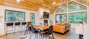 Sleek, Modern Home in Town with Forest Views, Fire Table, WiFi - Walk to Skiing