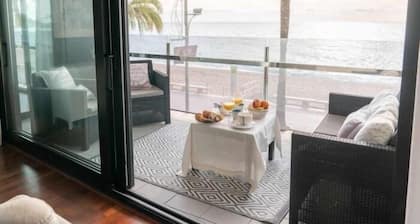 Fantástico Piso Nuevo en 1ª línea de mar