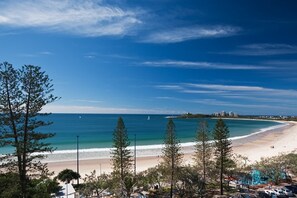 Beach nearby - Mooloolaba Paradise: Waterfront Relaxation (Mooloolaba)