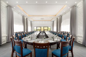 Meeting facility - La Saveur de Hoa Binh Resort (Luong Son)