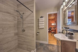 Free toiletries, towels