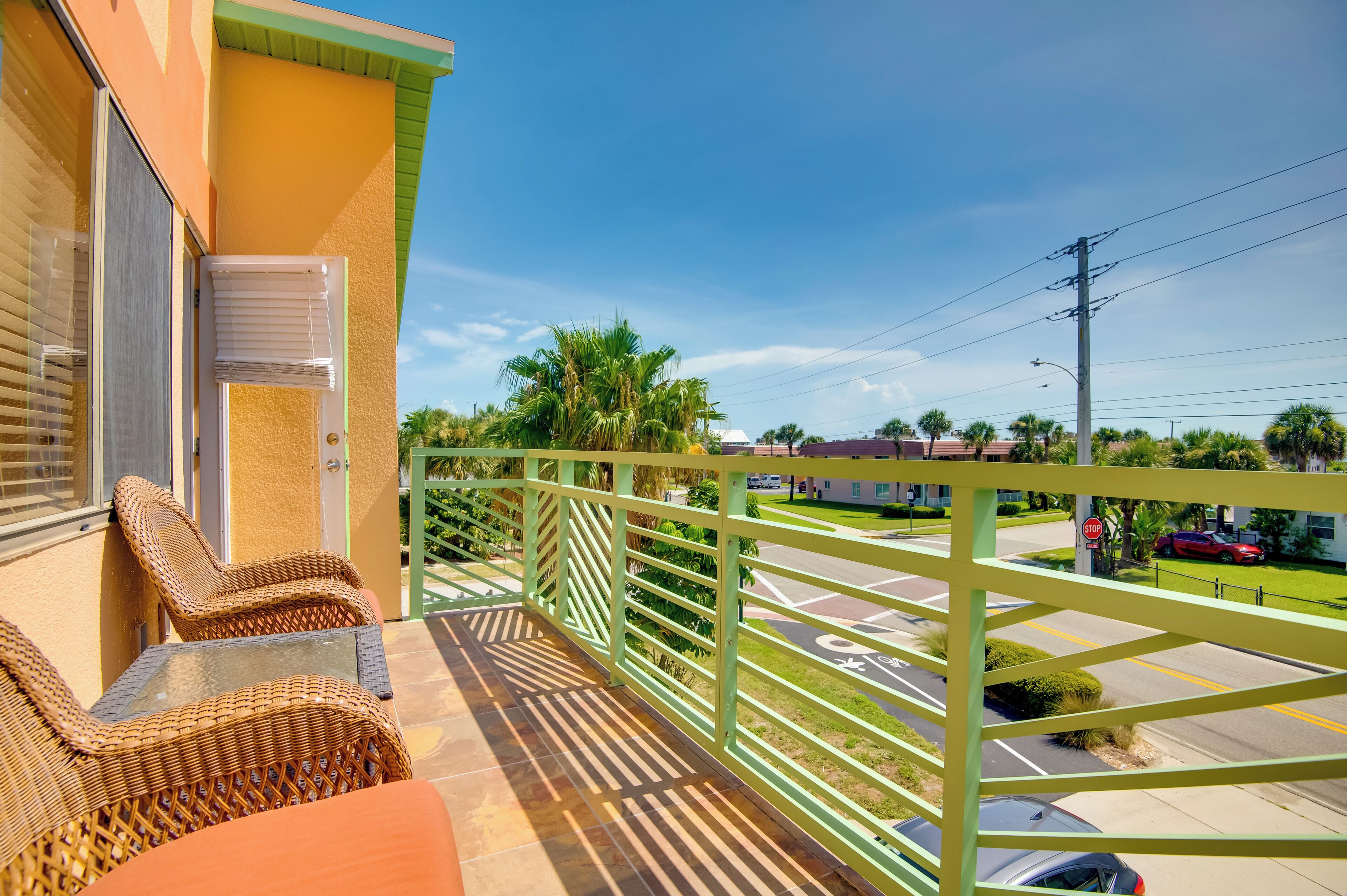 Cape Canaveral Abode < Half Mi to East Coast Beach