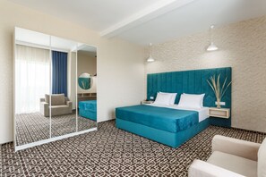 Luxury Room | In-room safe, free WiFi, bed sheets - SUNPARCO Hotel Ultra all inclusive (Anapa)