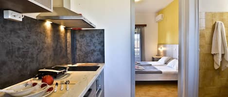 Fridge, microwave, stovetop, electric kettle