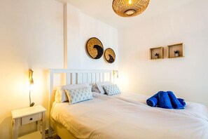 2 habitaciones, tabla de planchar con plancha y wifi gratis 