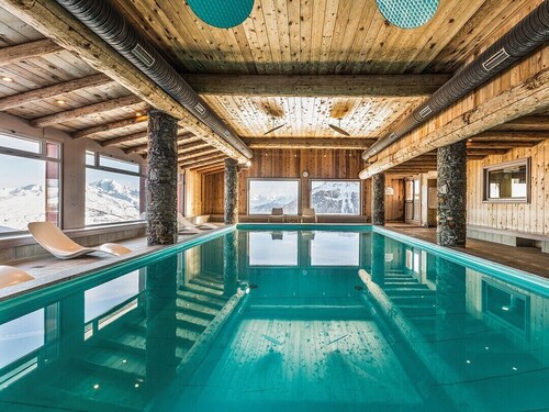 Luxury apartment 90m2 sleeps 10 La Plagne Aime 2000 at the foot of the slopes