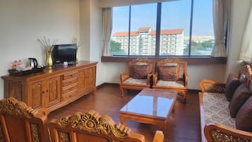Suite Room | 1 bedroom, blackout curtains, free WiFi, bed sheets