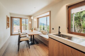 Interior - Holiday Apartment "Oberegghof Laugen" with Mountain View and Wi-Fi (Riffian)