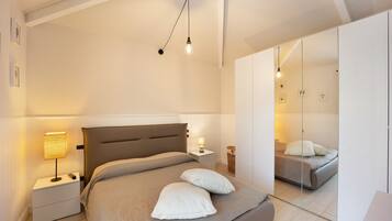 2 chambres, fer et planche Ă repasser, Wi-Fi gratuit, draps fournis